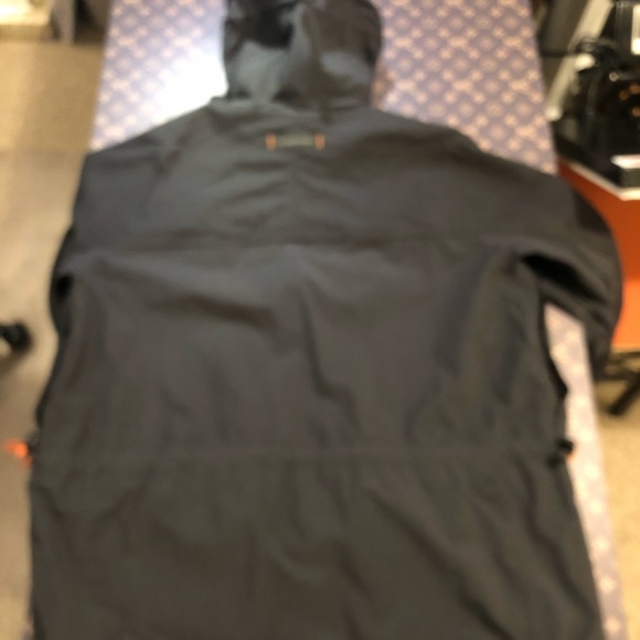 Nike “All Condition Gear”men’s coat . Size Medium.Colour is Black - Picture 4 of 8